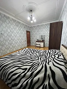 Satılır 3 otaqlı mənzil 115 m²