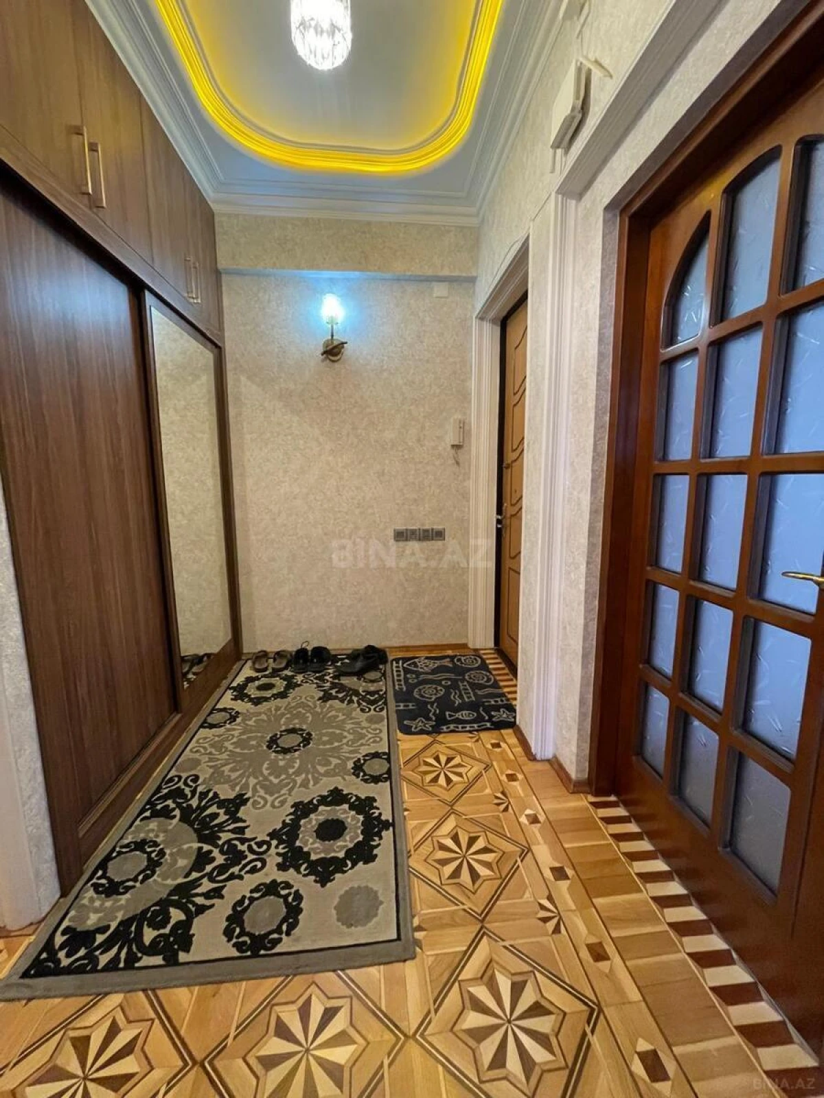 Satılır 3 otaqlı mənzil 115 m²
