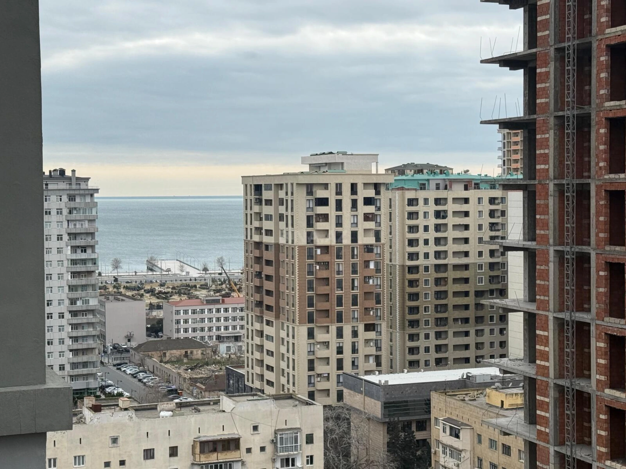 Kirayə verilir 3 otaqlı mənzil 130 m²