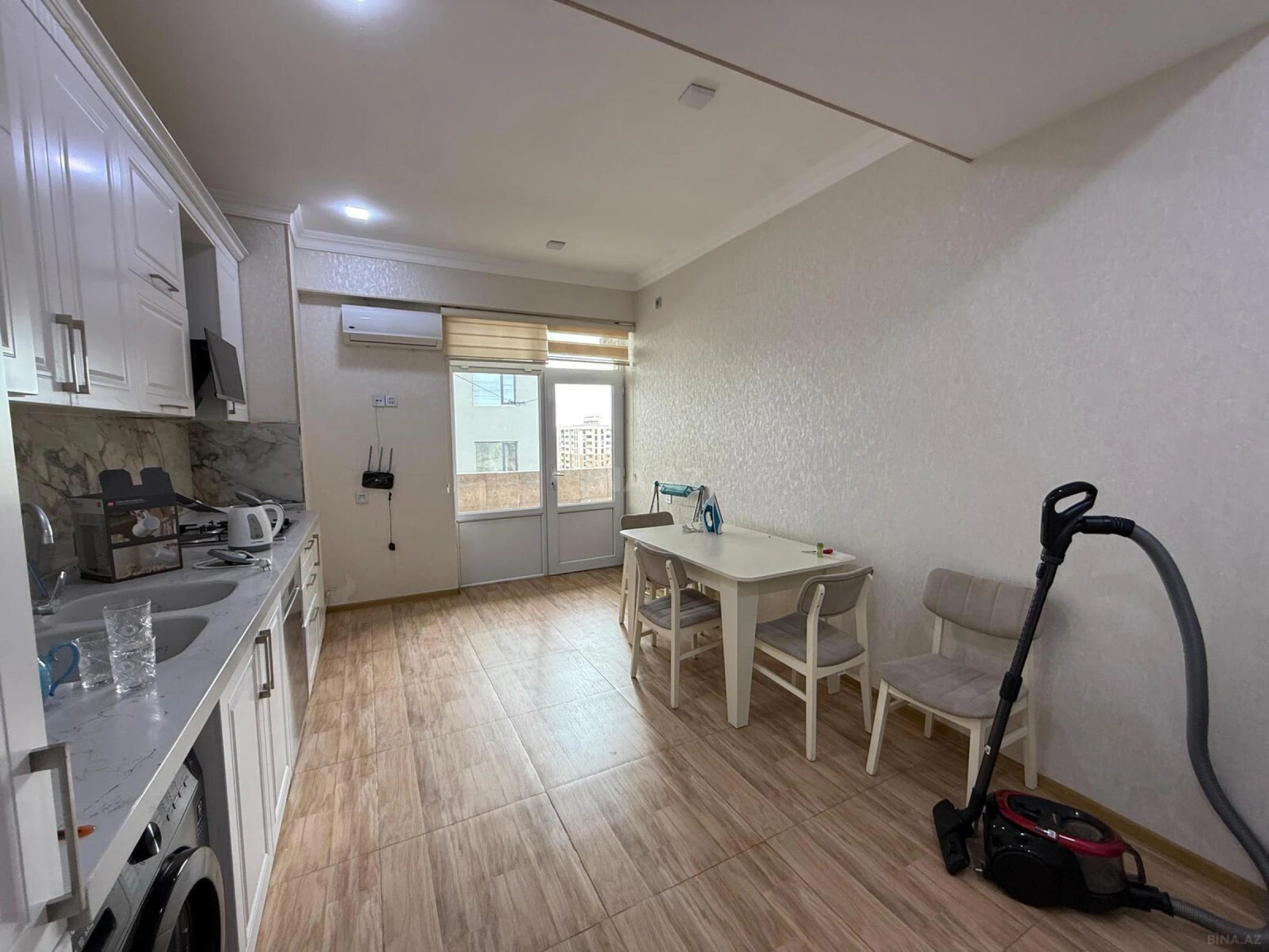 Kirayə verilir 3 otaqlı mənzil 130 m²