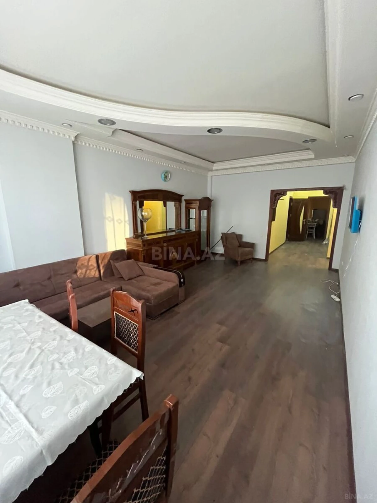 Kirayə verilir 3 otaqlı mənzil 121 m²