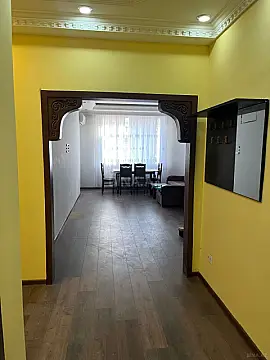 Kirayə verilir 3 otaqlı mənzil 121 m²