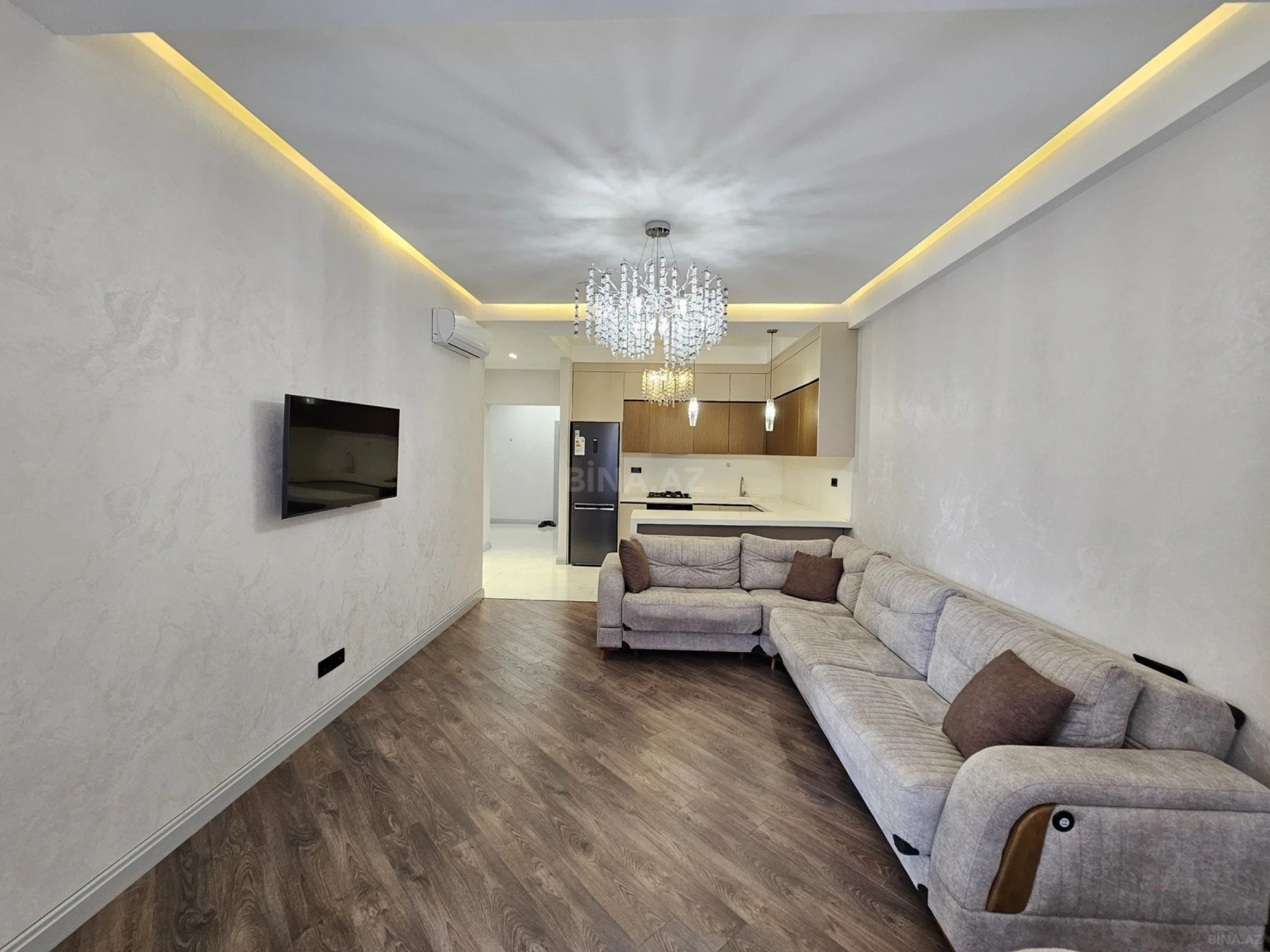 Kirayə verilir 2 otaqlı mənzil 70 m²