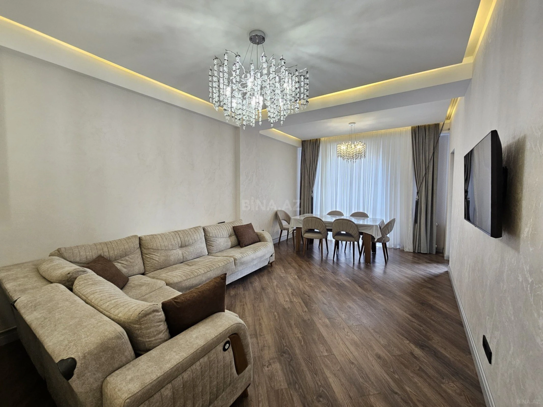 Kirayə verilir 2 otaqlı mənzil 70 m²