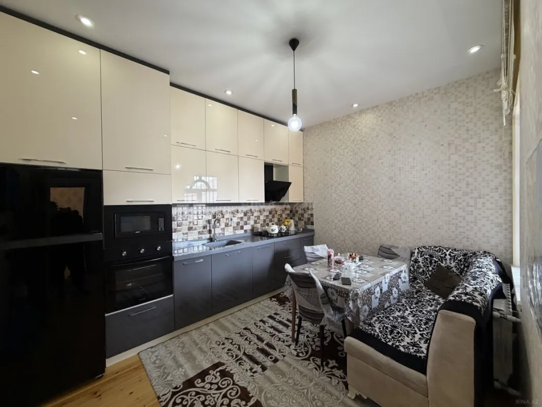 Satılır 7 otaqlı həyət evi 147 m²