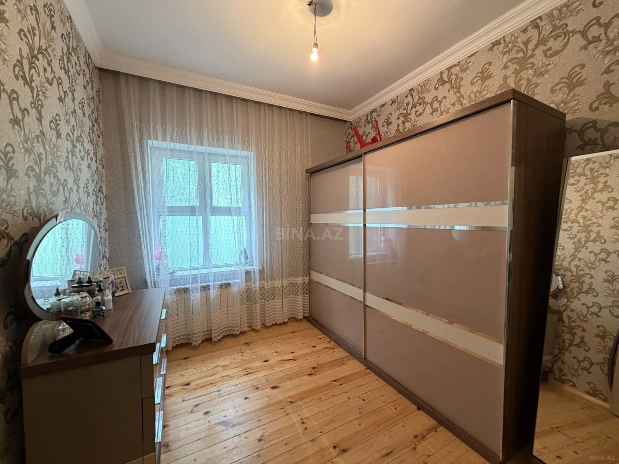 Satılır 7 otaqlı həyət evi 147 m²