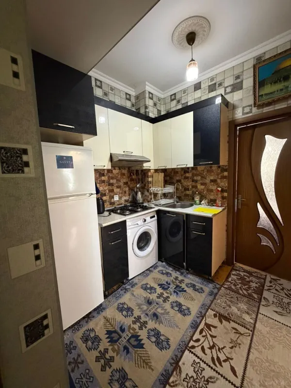 Satılır 2 otaqlı mənzil 57 m²
