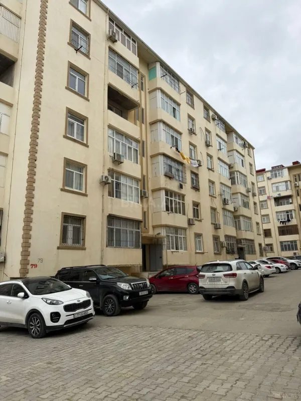 Satılır 2 otaqlı mənzil 57 m²