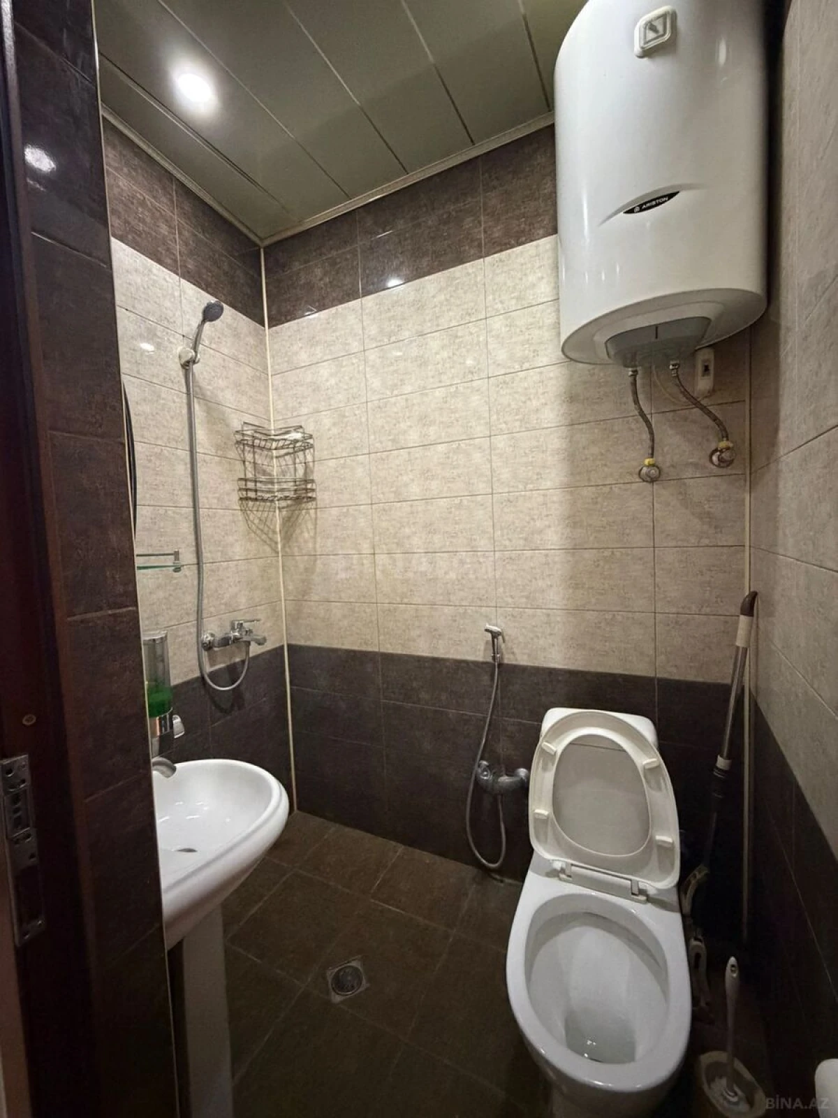 Satılır 2 otaqlı mənzil 57 m²