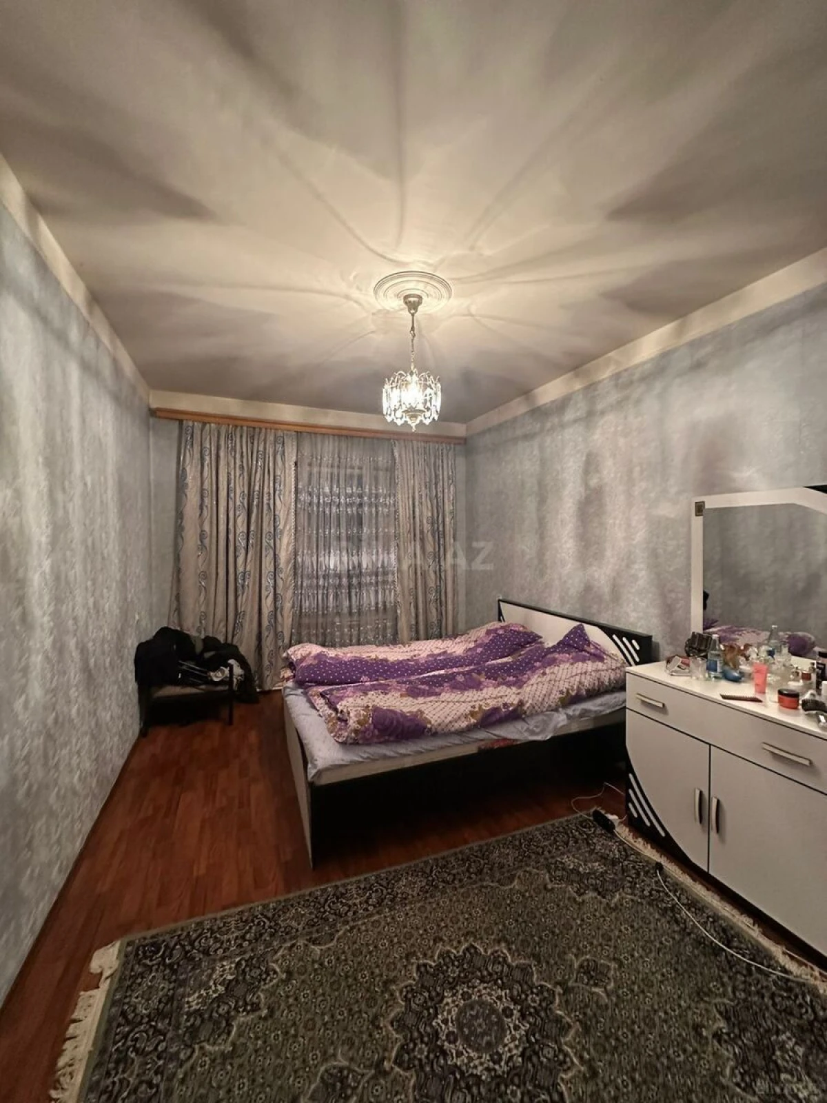 Satılır 5 otaqlı mənzil 125 m²