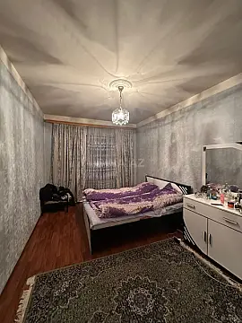 Satılır 5 otaqlı mənzil 125 m²