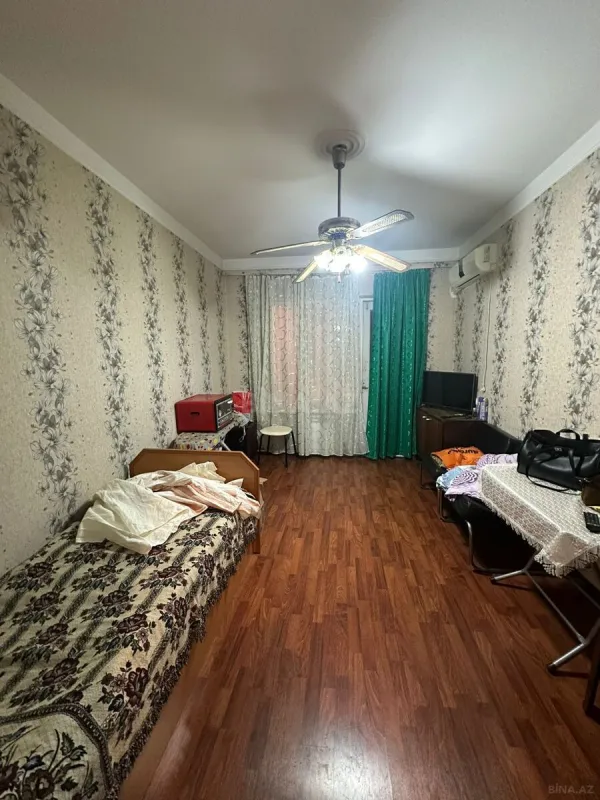 Satılır 5 otaqlı mənzil 125 m²