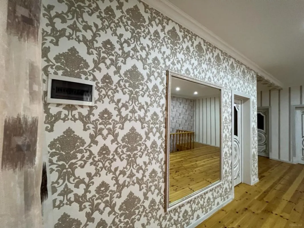 Satılır 4 otaqlı həyət evi 216 m²