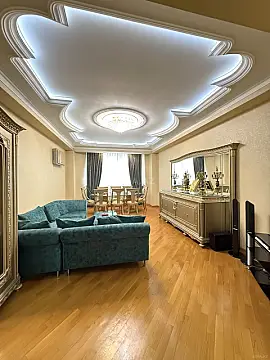 Satılır 3 otaqlı mənzil 141 m² — Bakı, Nizami 3 otaq 141.00 m²