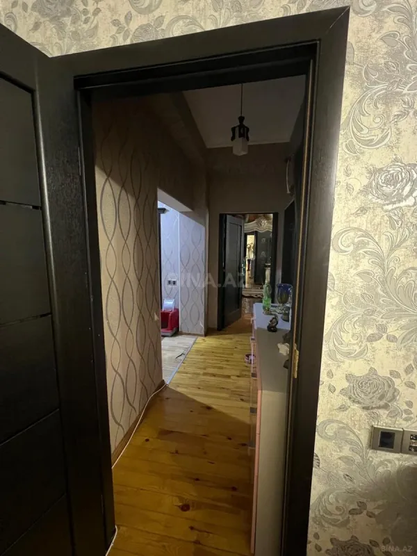 Satılır 3 otaqlı mənzil 96 m²