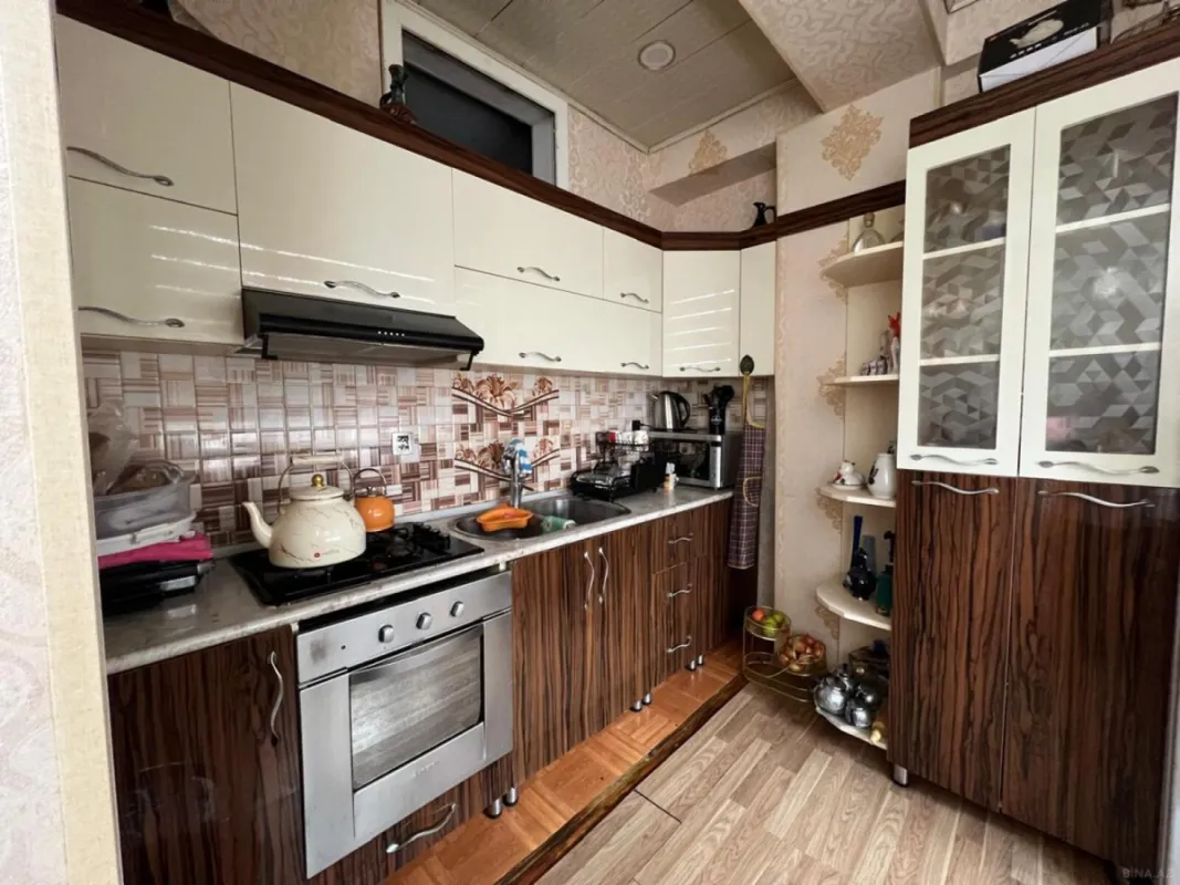 Satılır 3 otaqlı mənzil 96 m²