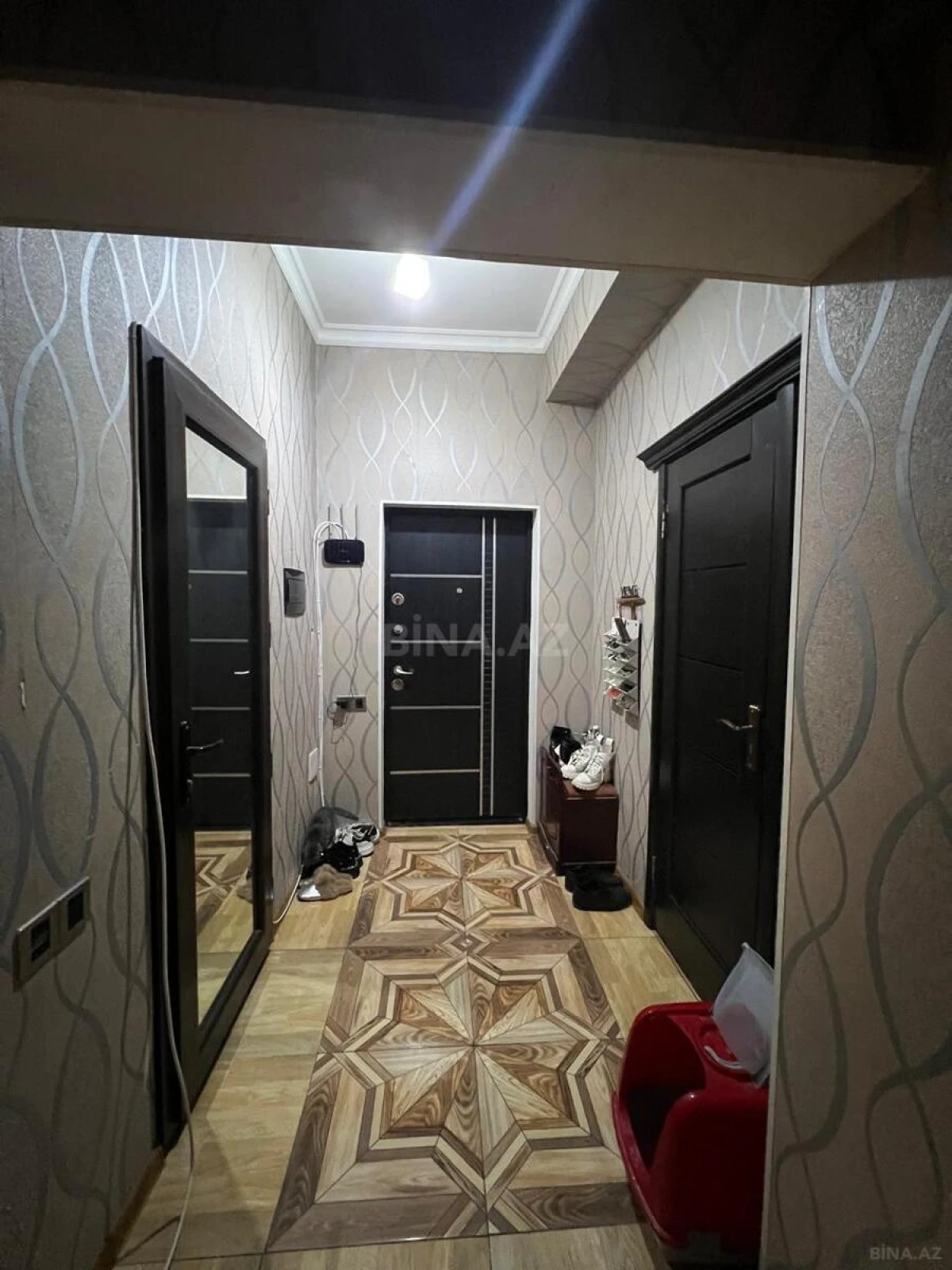 Satılır 3 otaqlı mənzil 96 m²