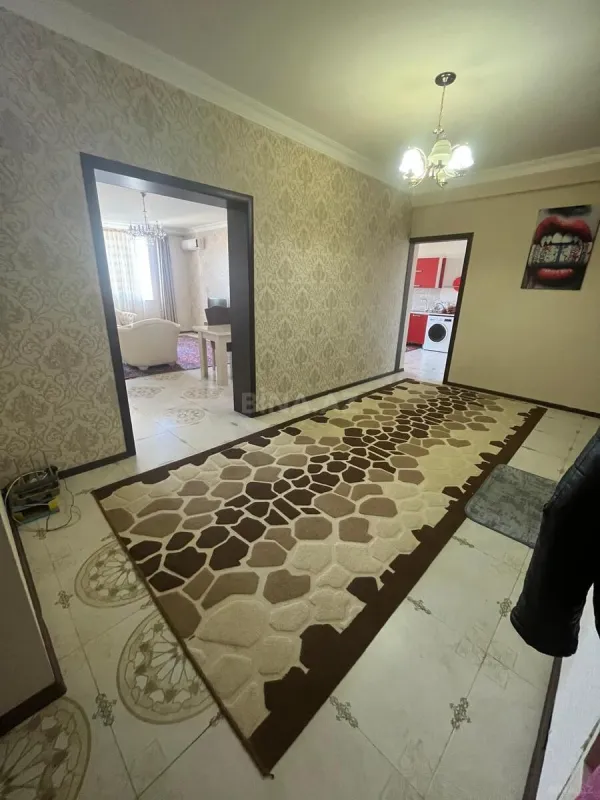 Kirayə verilir 3 otaqlı mənzil 145 m²
