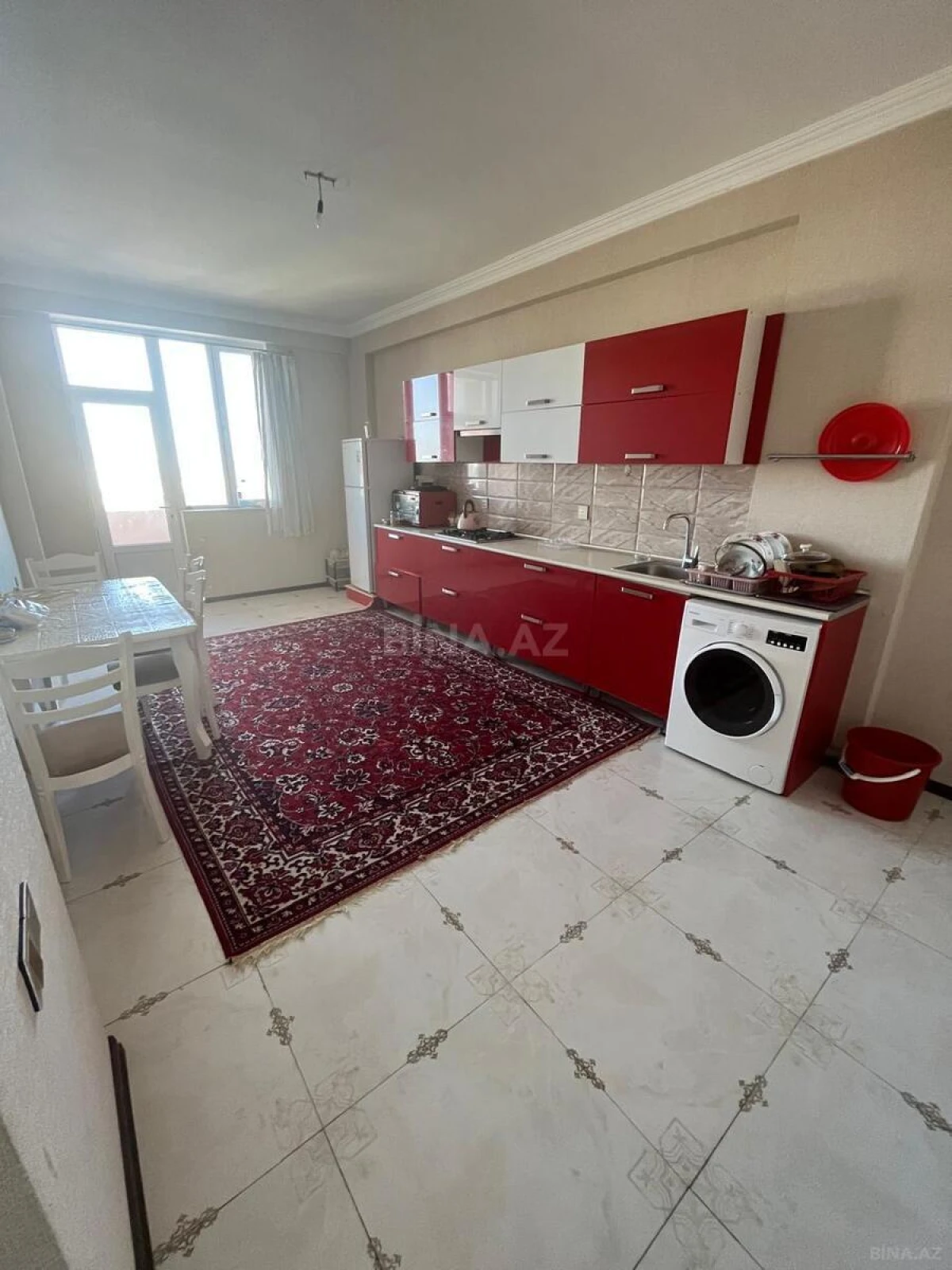 Kirayə verilir 3 otaqlı mənzil 145 m²