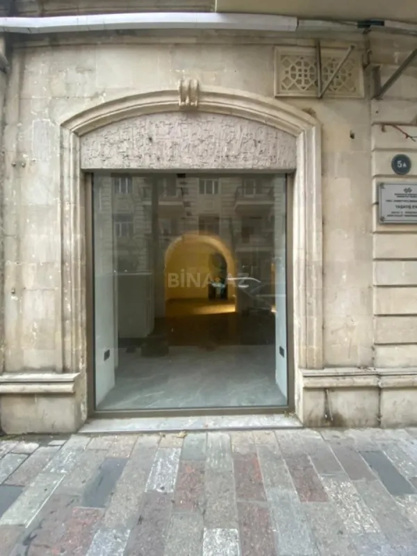 Kirayə verilir obyekt 300 m²