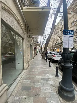 Kirayə verilir obyekt 300 m²