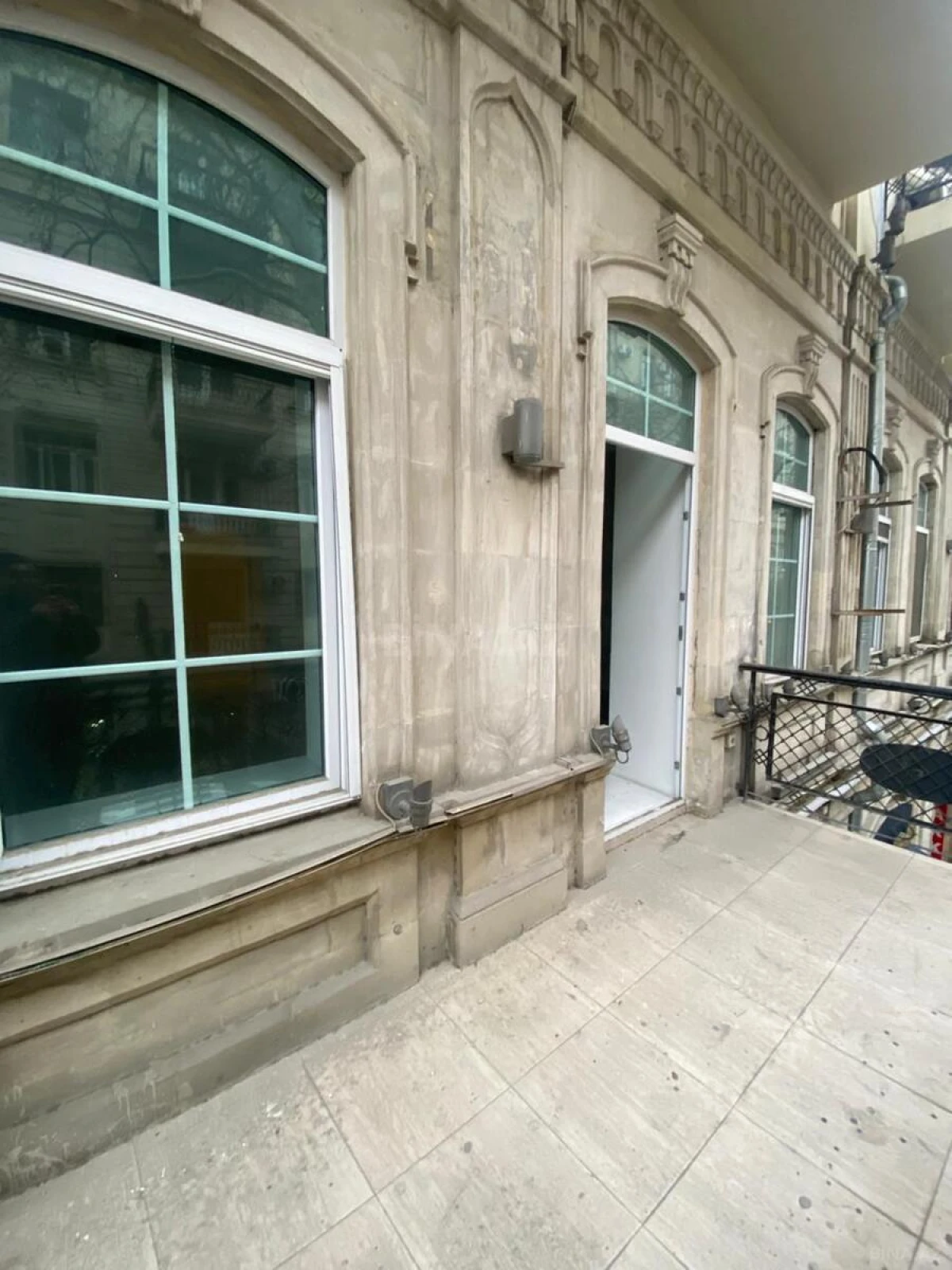 Kirayə verilir obyekt 300 m²