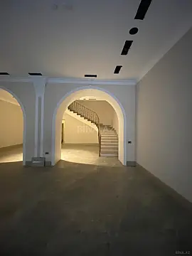 Kirayə verilir obyekt 300 m²