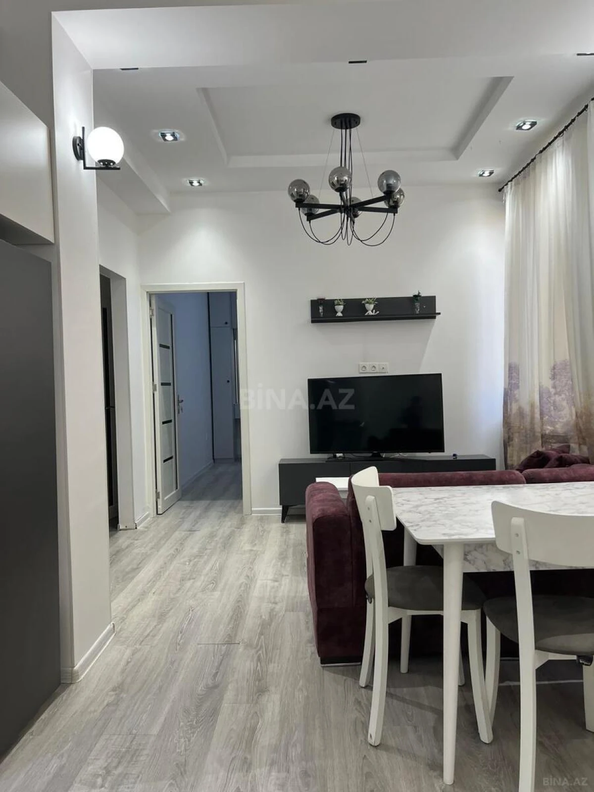 Kirayə verilir 2 otaqlı mənzil 60 m²