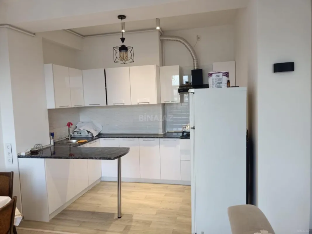 Kirayə verilir 2 otaqlı mənzil 60 m²