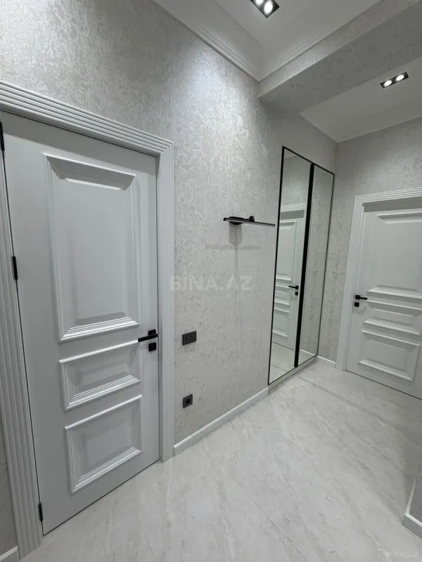 Kirayə verilir 2 otaqlı mənzil 68 m²