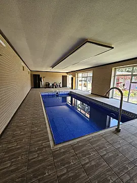 Satılır 8 otaqlı həyət evi 414 m²