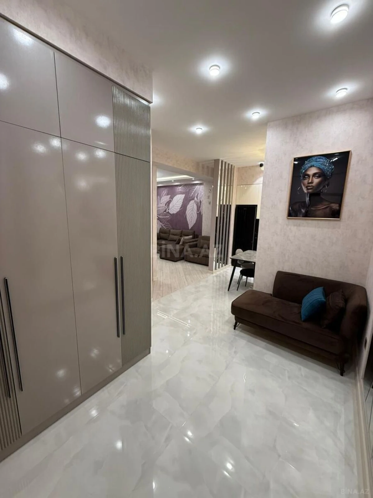 Satılır 2 otaqlı mənzil 65 m²