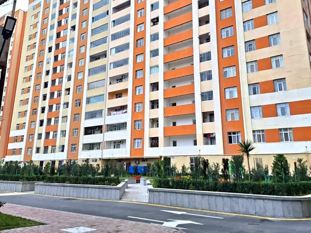 Satılır 3 otaqlı mənzil 79 m²