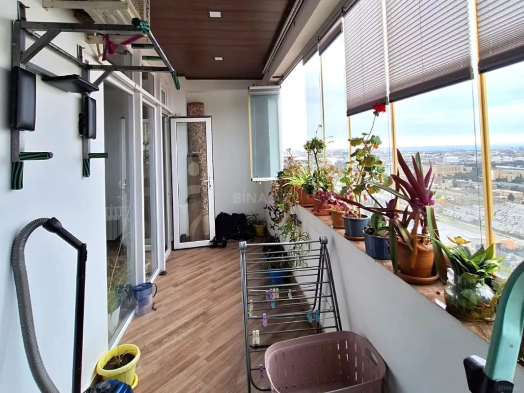 Satılır 3 otaqlı mənzil 79 m²