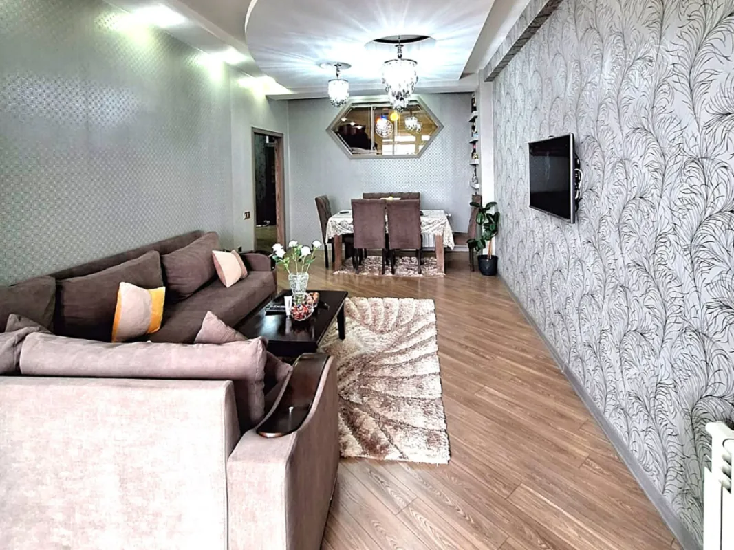 Satılır 3 otaqlı mənzil 79 m²