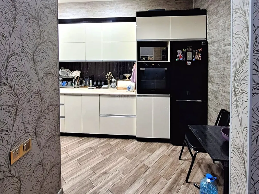 Satılır 3 otaqlı mənzil 79 m²