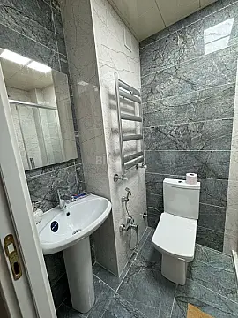 Satılır 2 otaqlı mənzil 45 m²