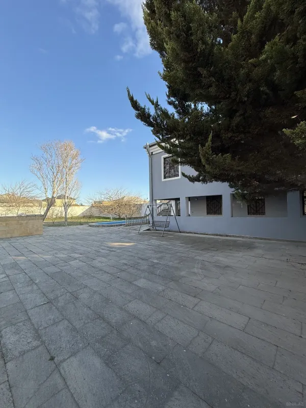 Satılır 7 otaqlı həyət evi 250 m²