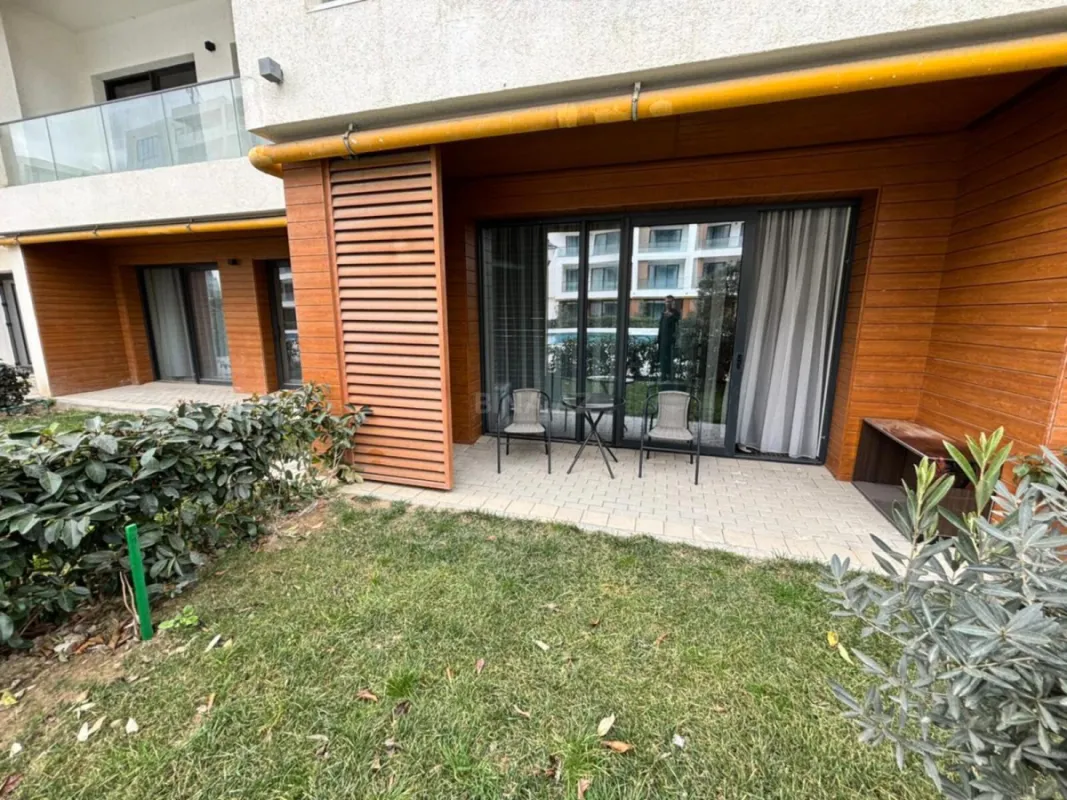 Satılır 2 otaqlı mənzil 57 m²