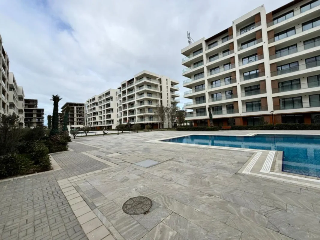 Satılır 2 otaqlı mənzil 57 m²