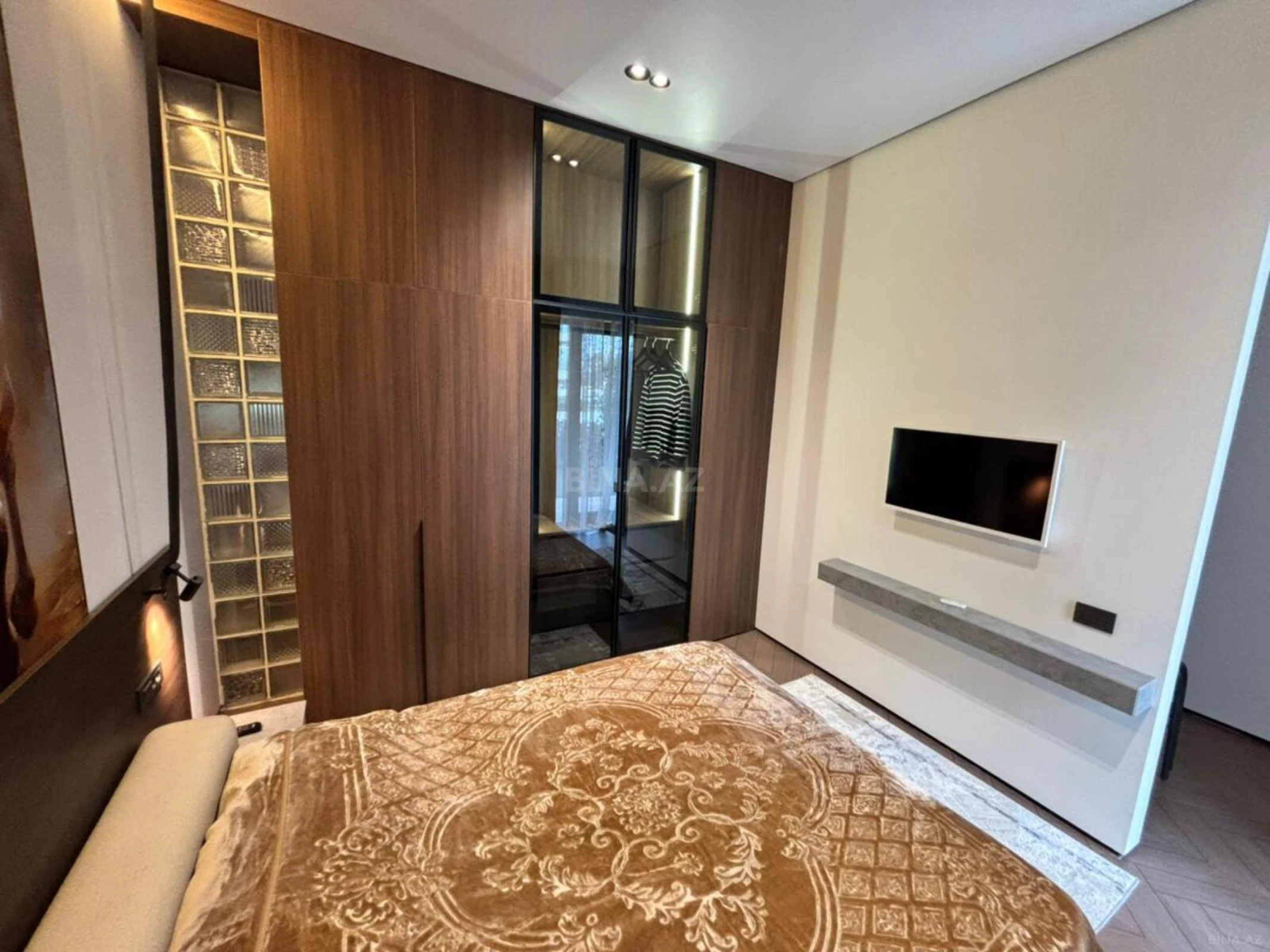 Satılır 2 otaqlı mənzil 57 m²