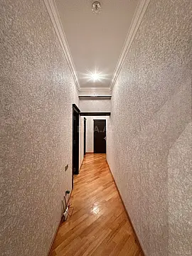 Satılır 3 otaqlı mənzil 139 m²