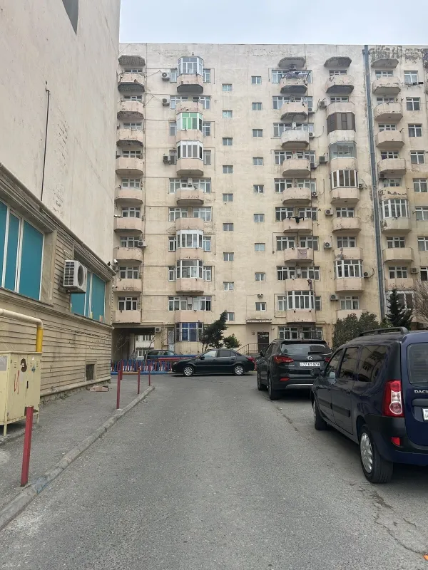 Satılır 3 otaqlı mənzil 95 m²