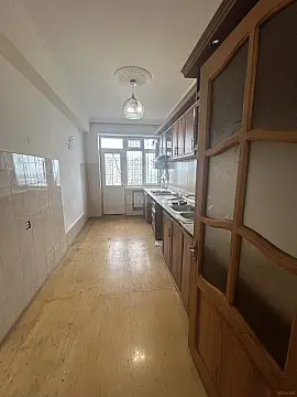 Satılır 3 otaqlı mənzil 95 m²