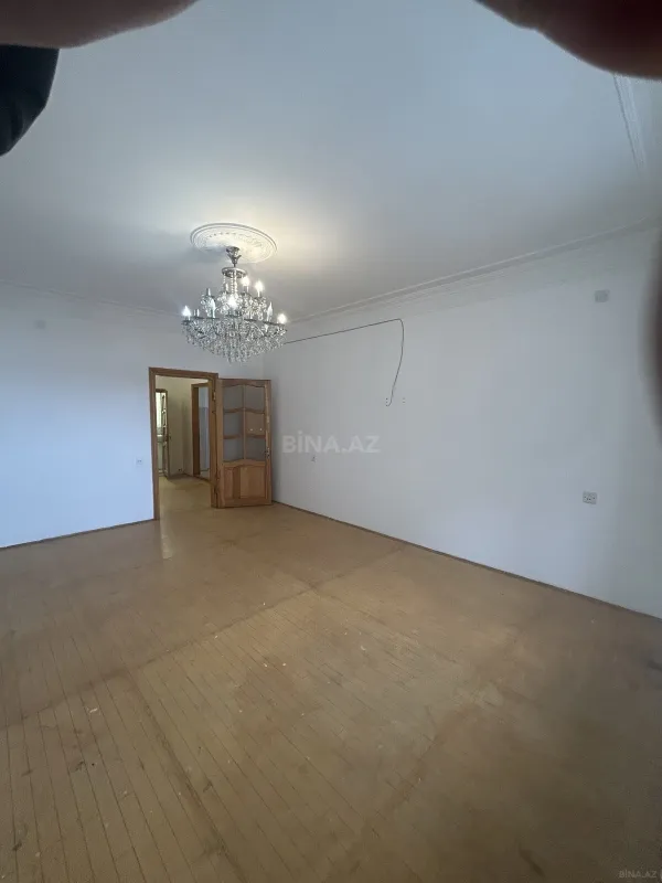 Satılır 3 otaqlı mənzil 95 m²