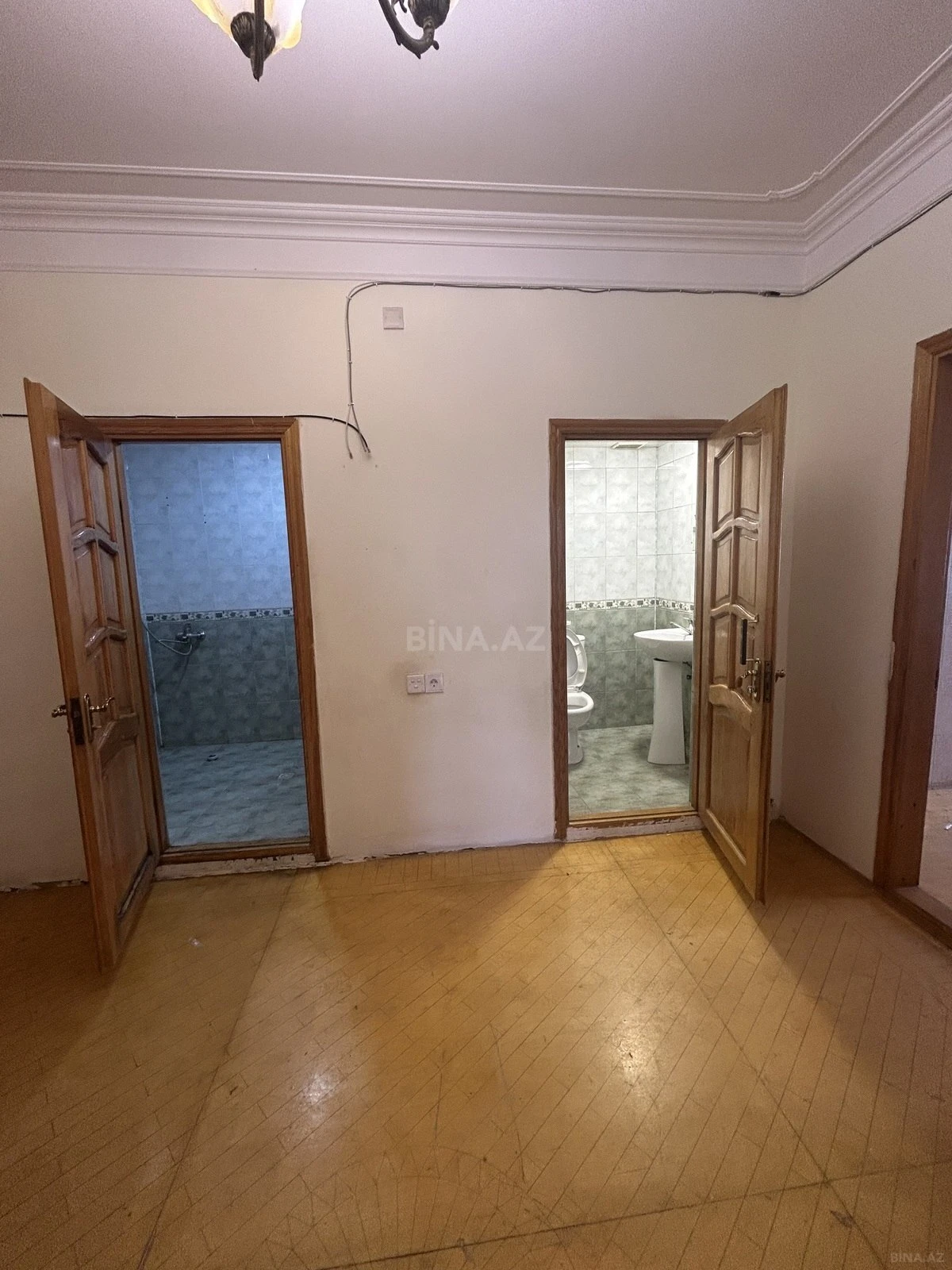 Satılır 3 otaqlı mənzil 95 m²