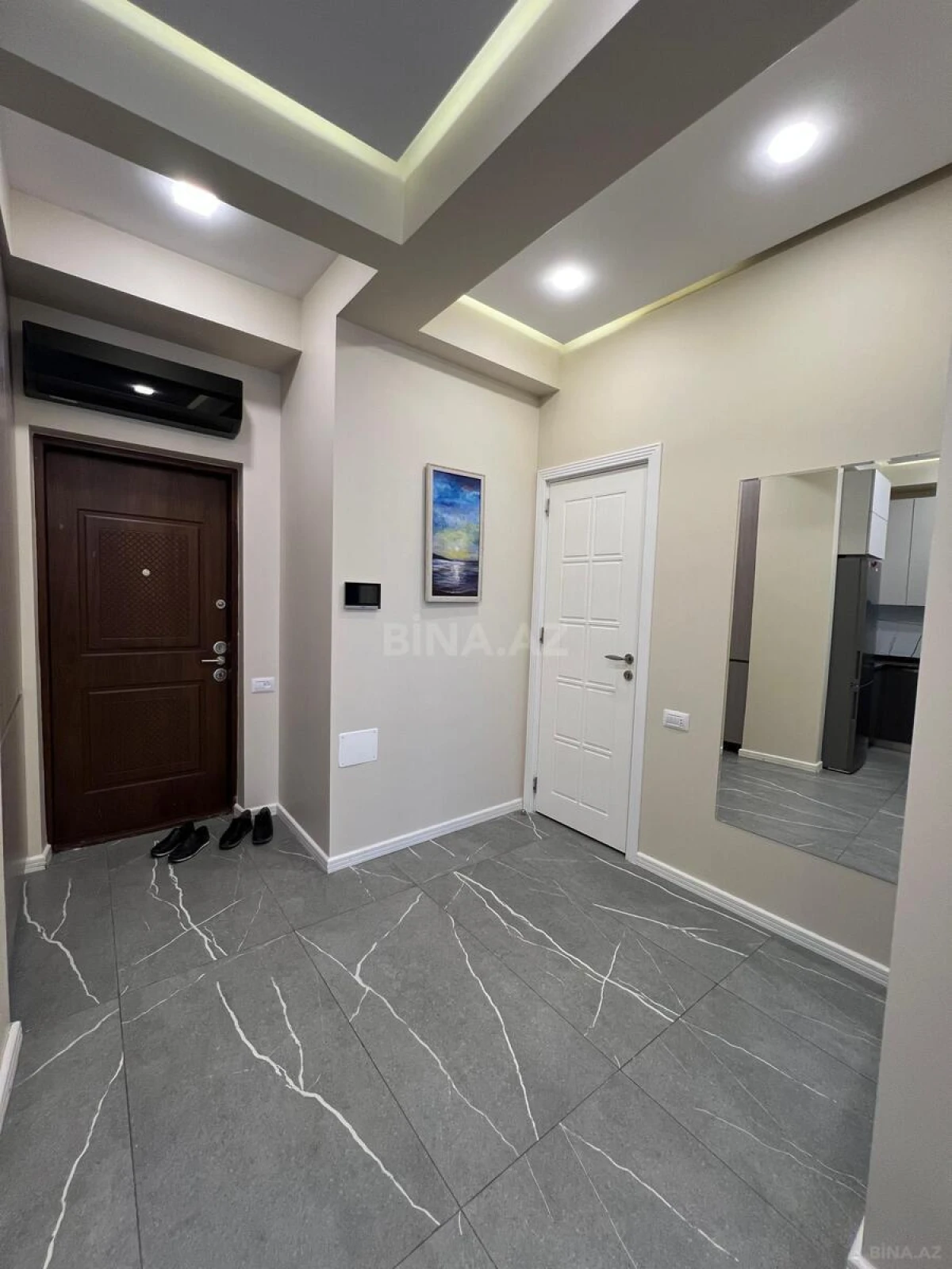 Kirayə verilir 2 otaqlı mənzil 65 m²