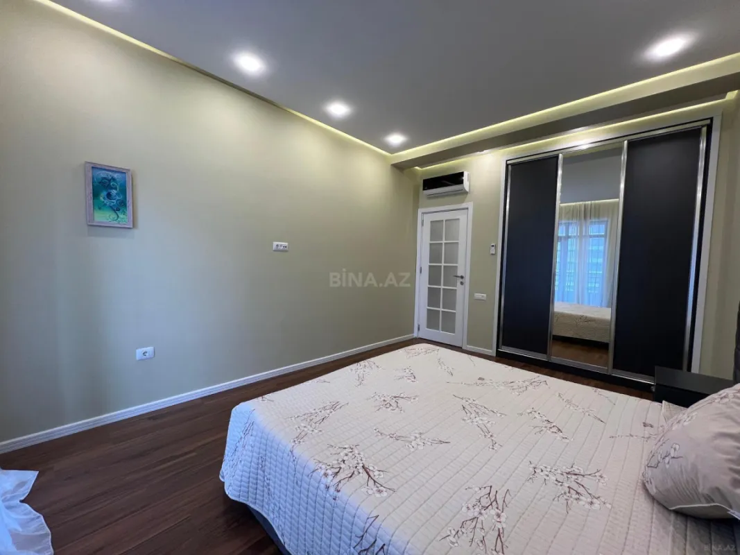 Kirayə verilir 2 otaqlı mənzil 65 m²