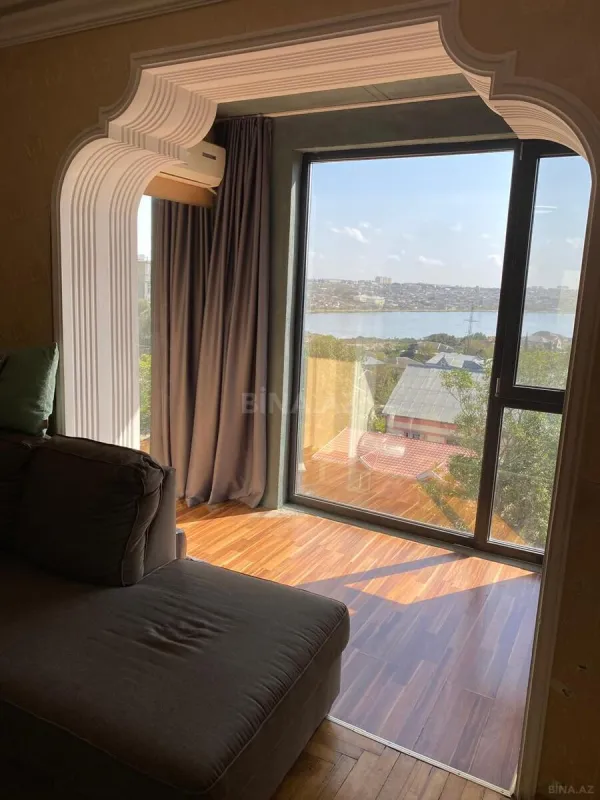 Satılır 4 otaqlı mənzil 105 m²