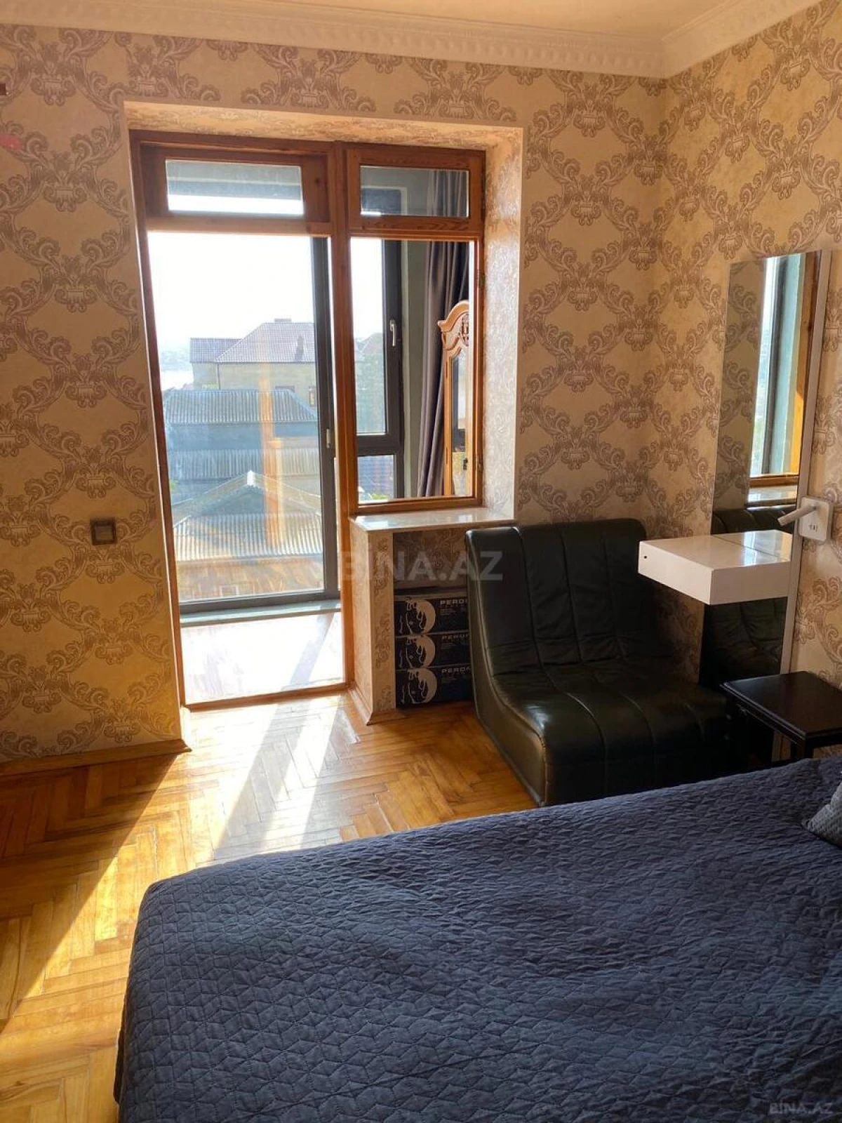 Satılır 4 otaqlı mənzil 105 m²